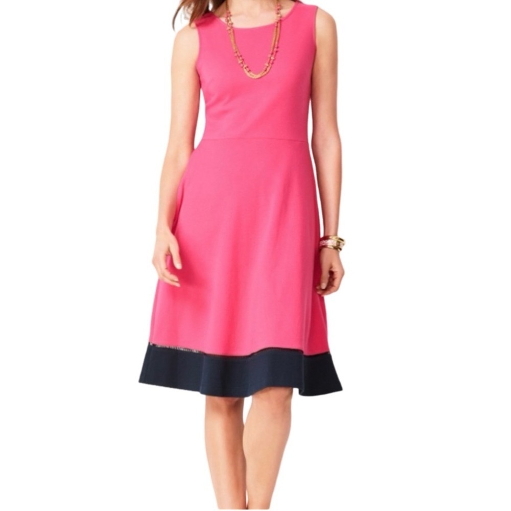 Talbots Edie Fit & Flare Sleeveless  Dress. Size P. Pink and navy blue. Pockets.